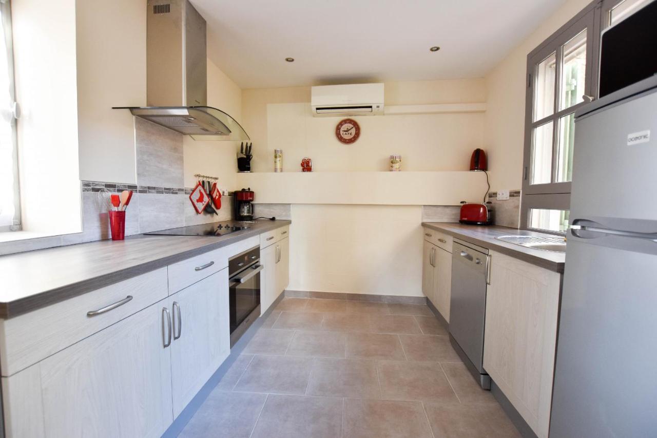 Coulege - Clim - Cour Villa อาร์ลส์ ภายนอก รูปภาพ